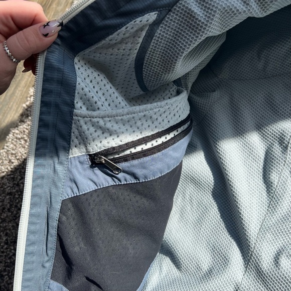 Patagonia Grey Blue Rain Jacket - Picture 12 of 14